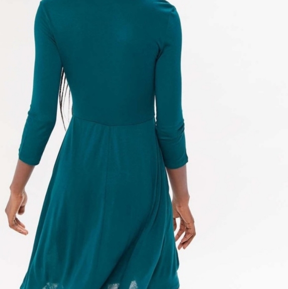 🆕️ UO Mercer Plunging Mini Dress - Picture 2 of 4